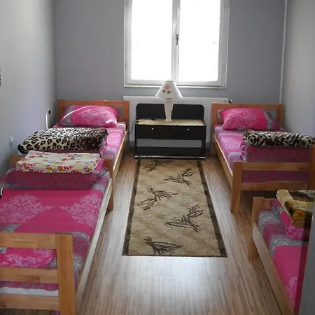 Prenociste Duga Gasthof *